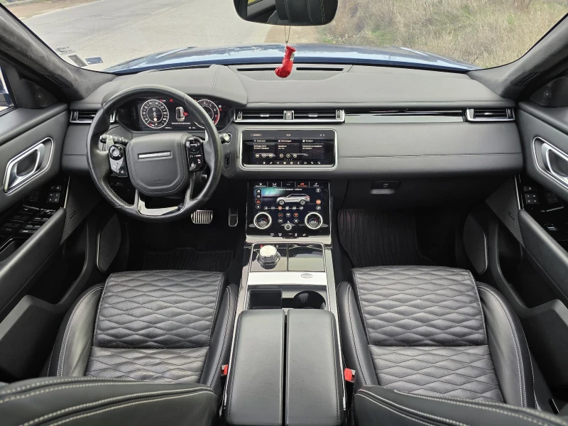 Land Rover Range Rover Velar SV/AUTOBIOGRAPHY/PANORAMA/CAMERA/76KM, снимка 13 - Автомобили и джипове - 52696651