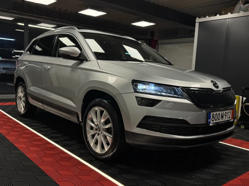 Skoda Karoq 1.6TDI // PANORAMA // DSG// ГАРАНЦИОНЕН ДО 2028г, снимка 5 - Автомобили и джипове - 52740075