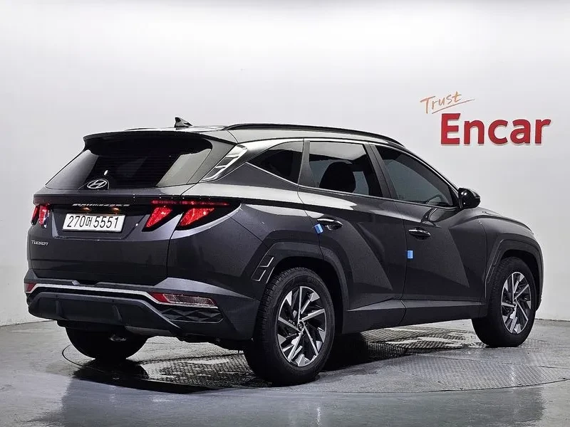 Hyundai Tucson Diesel 2.0 2Wd Premium, снимка 2 - Автомобили и джипове - 55616135
