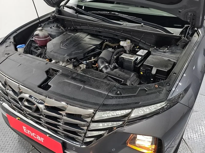 Hyundai Tucson Diesel 2.0 2Wd Premium, снимка 6 - Автомобили и джипове - 55616135