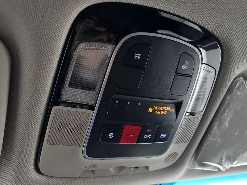 Hyundai Tucson Diesel 2.0 2Wd Premium, снимка 16 - Автомобили и джипове - 55616135
