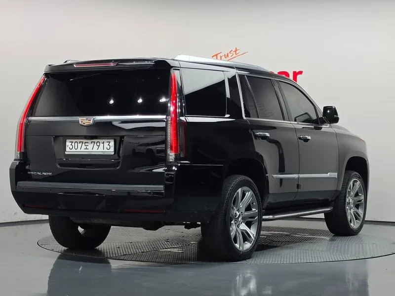 Cadillac Escalade 6.2 4Th Generation, снимка 2 - Автомобили и джипове - 56225520