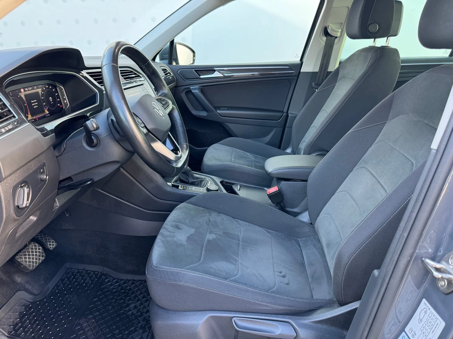 VW Tiguan Elegance 2.0 TDI SCR 4MOTION DSG | Mobile.bg   5