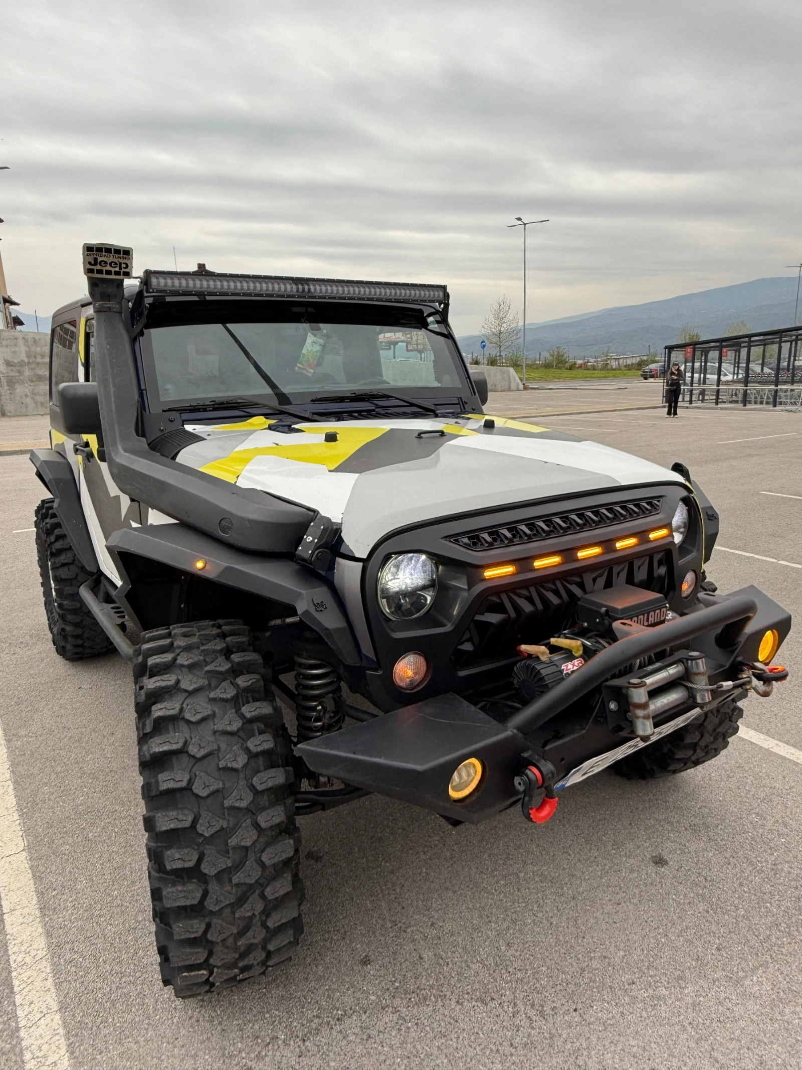 Jeep Wrangler 3.6бензин 2блокажа - изображение 2