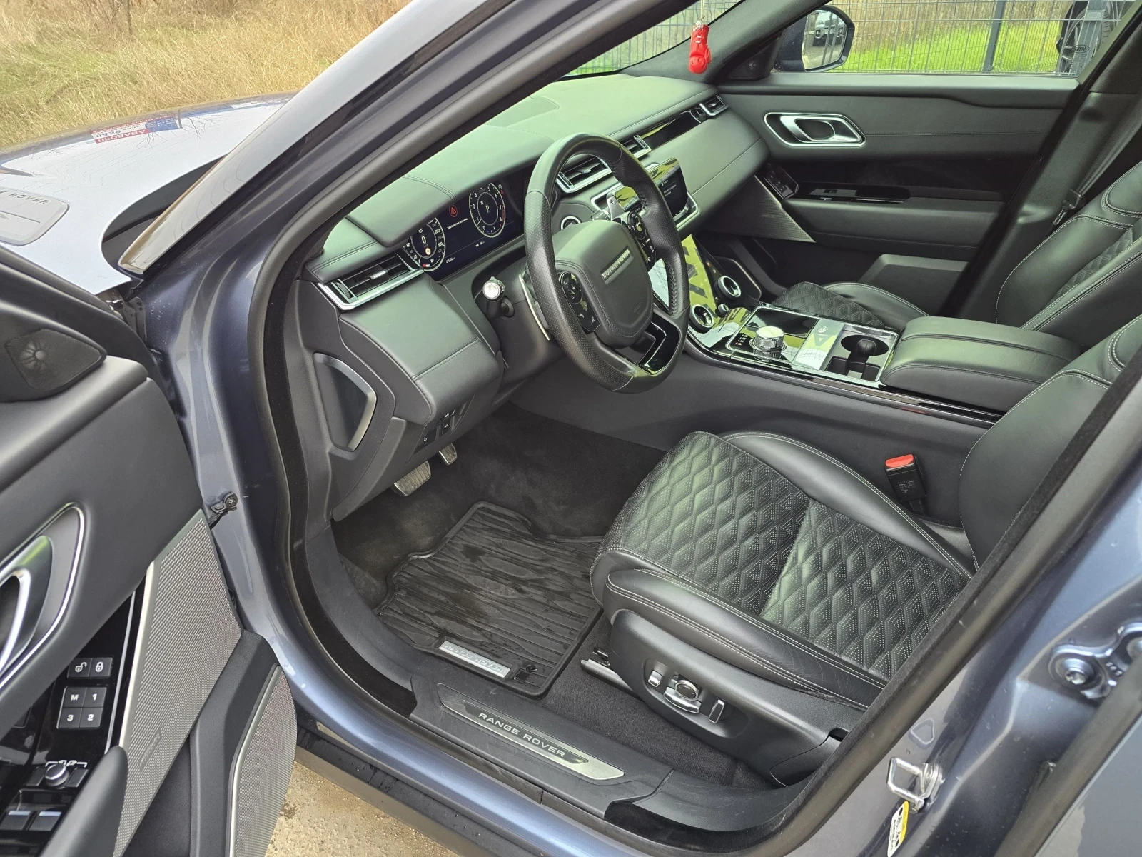 Land Rover Range Rover Velar SV/AUTOBIOGRAPHY/PANORAMA/CAMERA/76KM | Mobile.bg   7