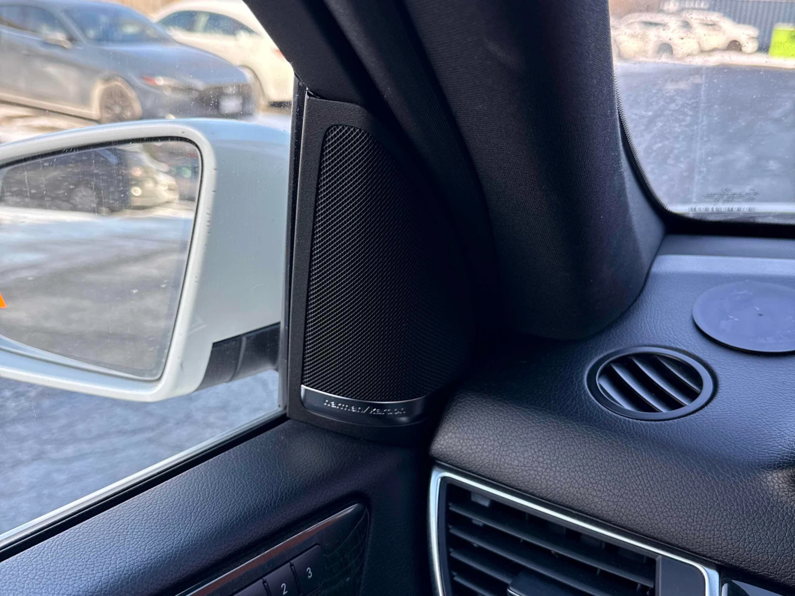 Mercedes-Benz ML 350 4M* AMG-pkg* Пано* Подгрев* 360View* Harman/Kardon - изображение 9