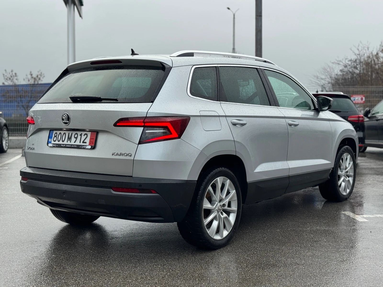 Skoda Karoq 1.6TDI  ГАРАНЦИОНЕН ДО 2028г - изображение 4