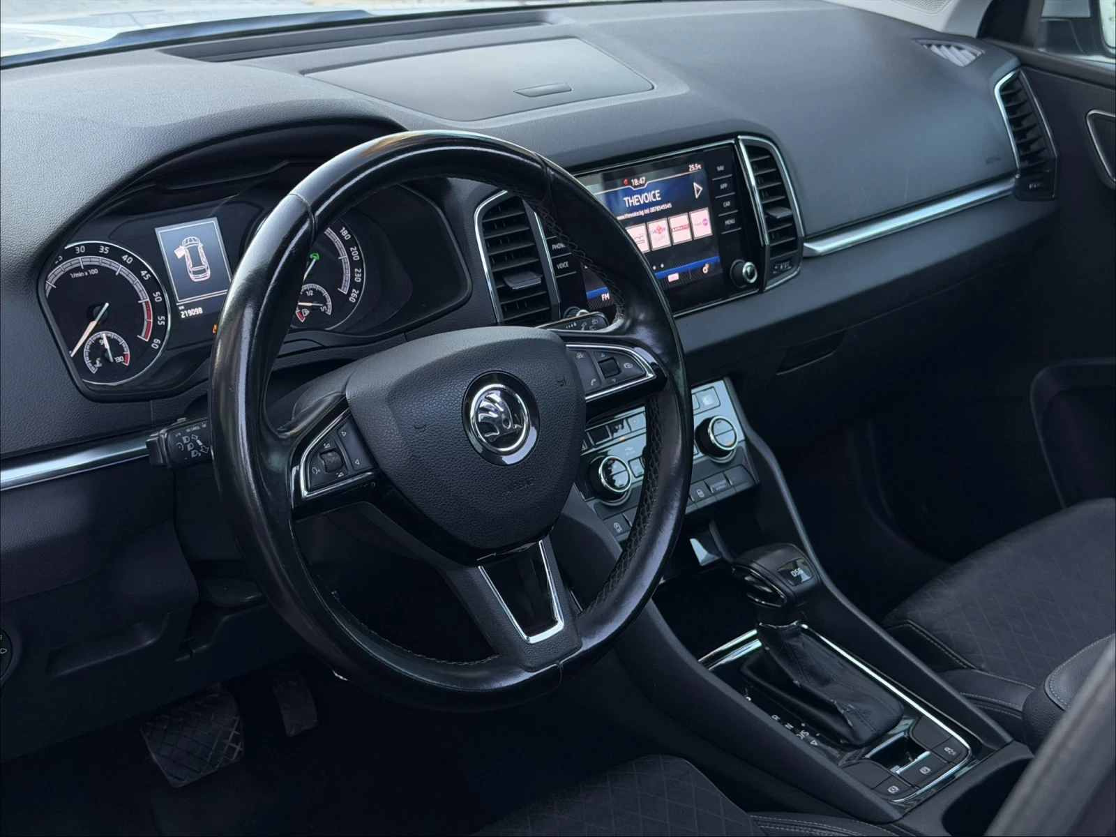 Skoda Karoq 30 TDI // PANORAMA // DSG// �������� | Mobile.bg � ����������� 11
