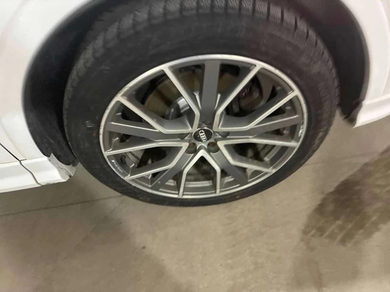 Audi Q3 * Technik * S-LINE* 360КАМЕРИ* ПАНО* + ГУМИ - изображение 7