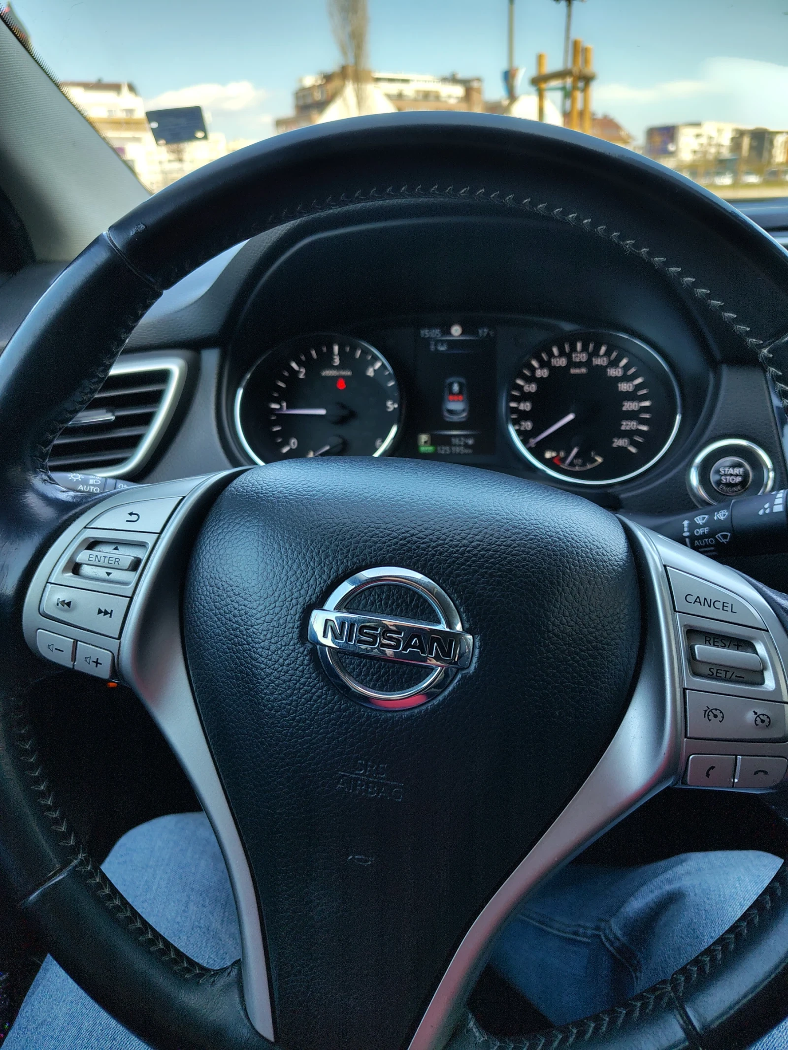 Nissan Qashqai Diesel, 125000км, АВТОМАТИК, снимка 12 - Автомобили и джипове - 54011553