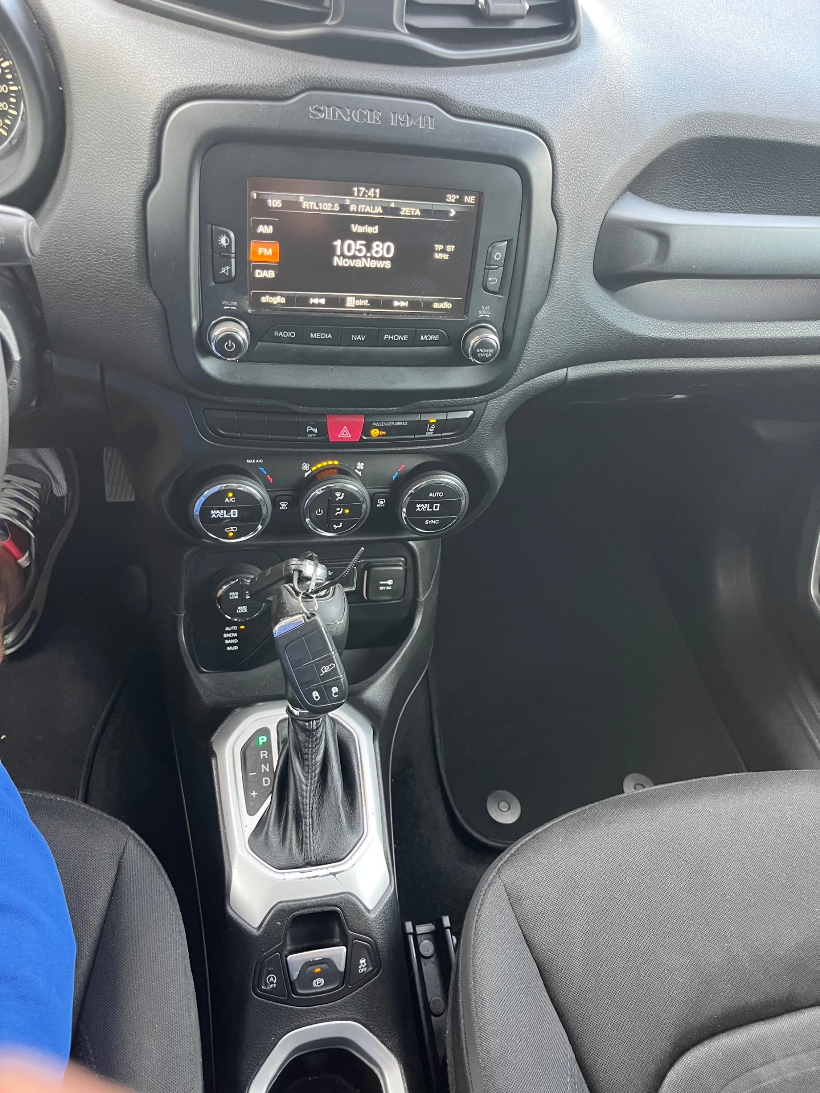 Jeep Renegade 2.0 AVTOMAT 4* 4, снимка 13 - Автомобили и джипове - 54874166