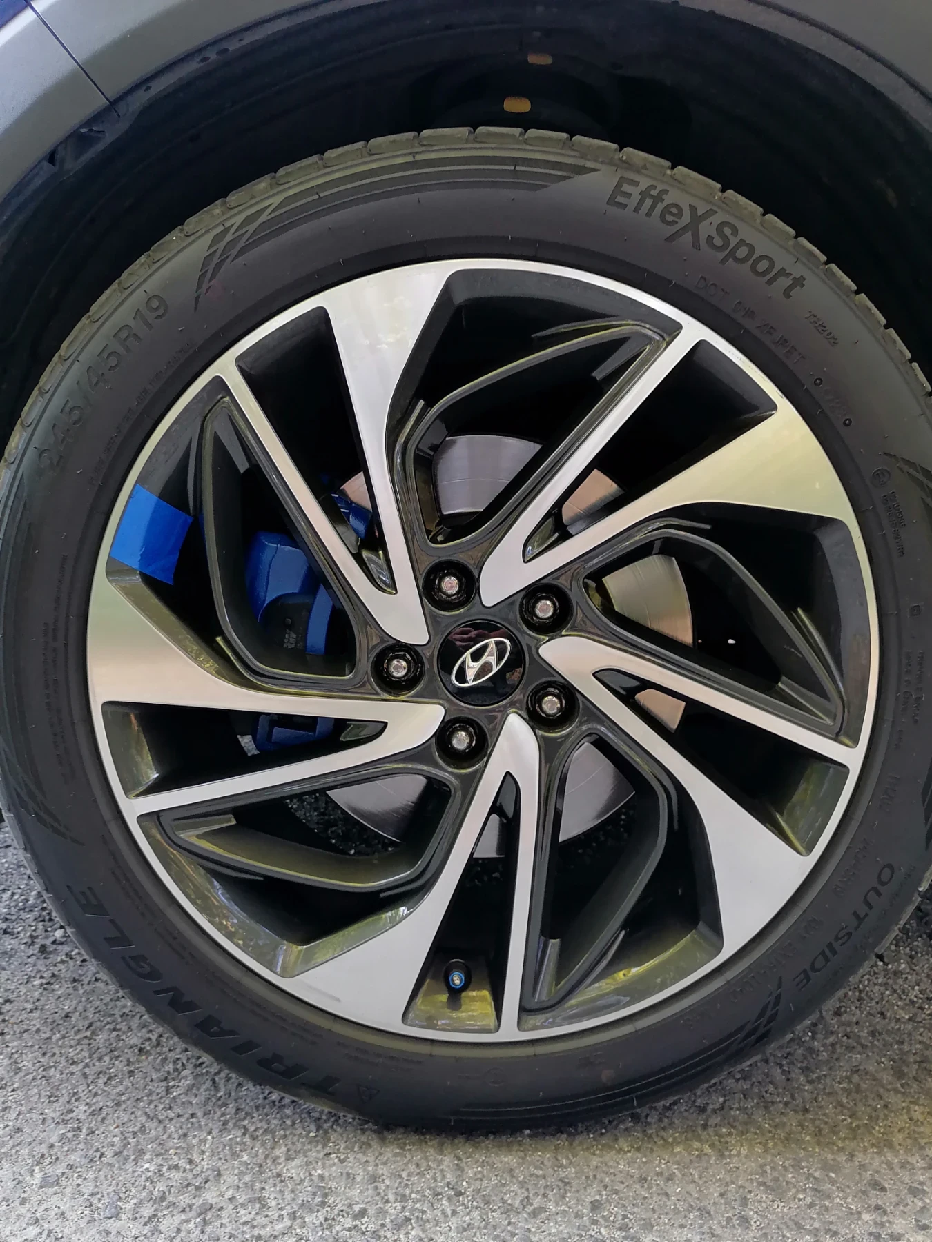 Hyundai Tucson 2.0CRDI* Premium* 4х4* 185кс* Пано* Германия , снимка 10 - Автомобили и джипове - 55624342