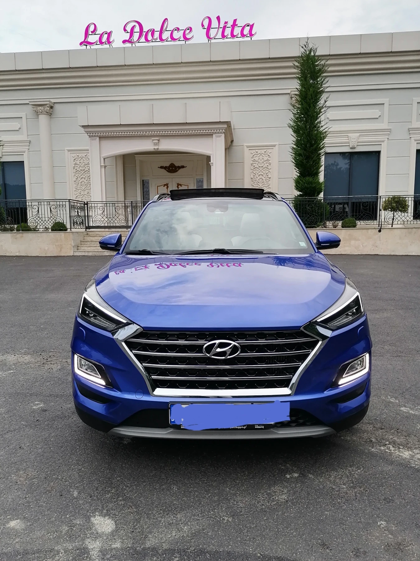 Hyundai Tucson 2.0CRDI* Premium* 4х4* 185кс* Пано* Германия , снимка 3 - Автомобили и джипове - 56167411