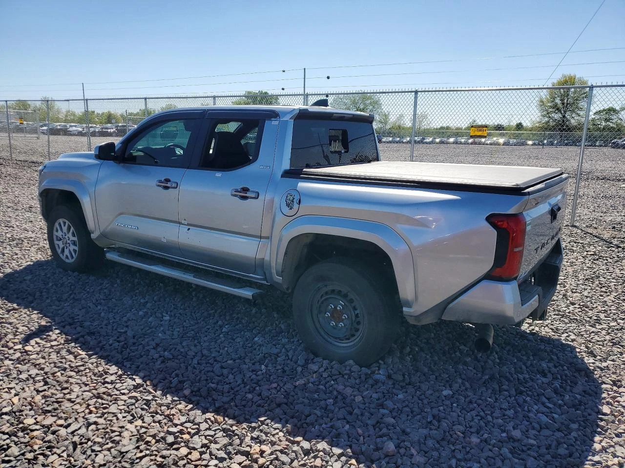 Toyota Tacoma 2.4l Sr5, снимка 2 - Автомобили и джипове - 56088372