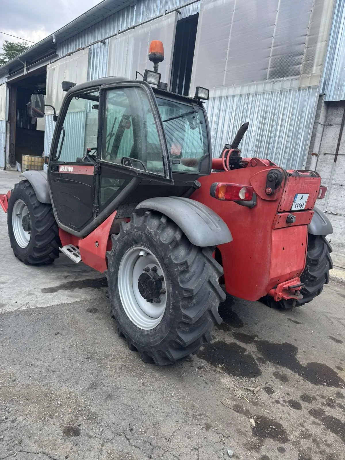 Телескопичен товарач Manitou, снимка 3 - Селскостопанска техника - 55624038