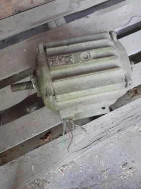 Ел.двигател трифазен 2,8 kWt, снимка 1