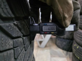 Гуми Зимни 235/45R18, снимка 7