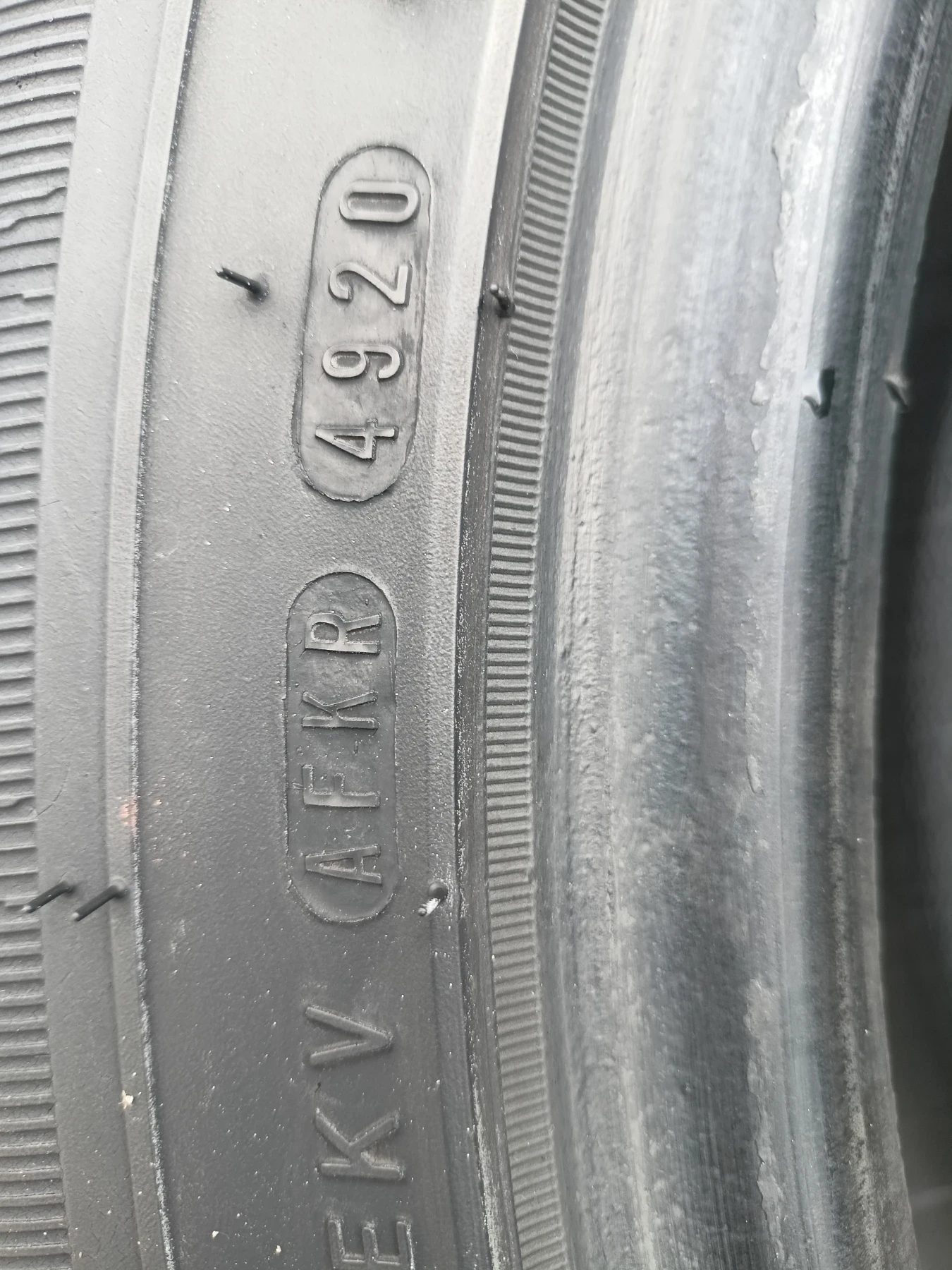 Гуми Летни 235/60R18, снимка 3 - Гуми и джанти - 54286589