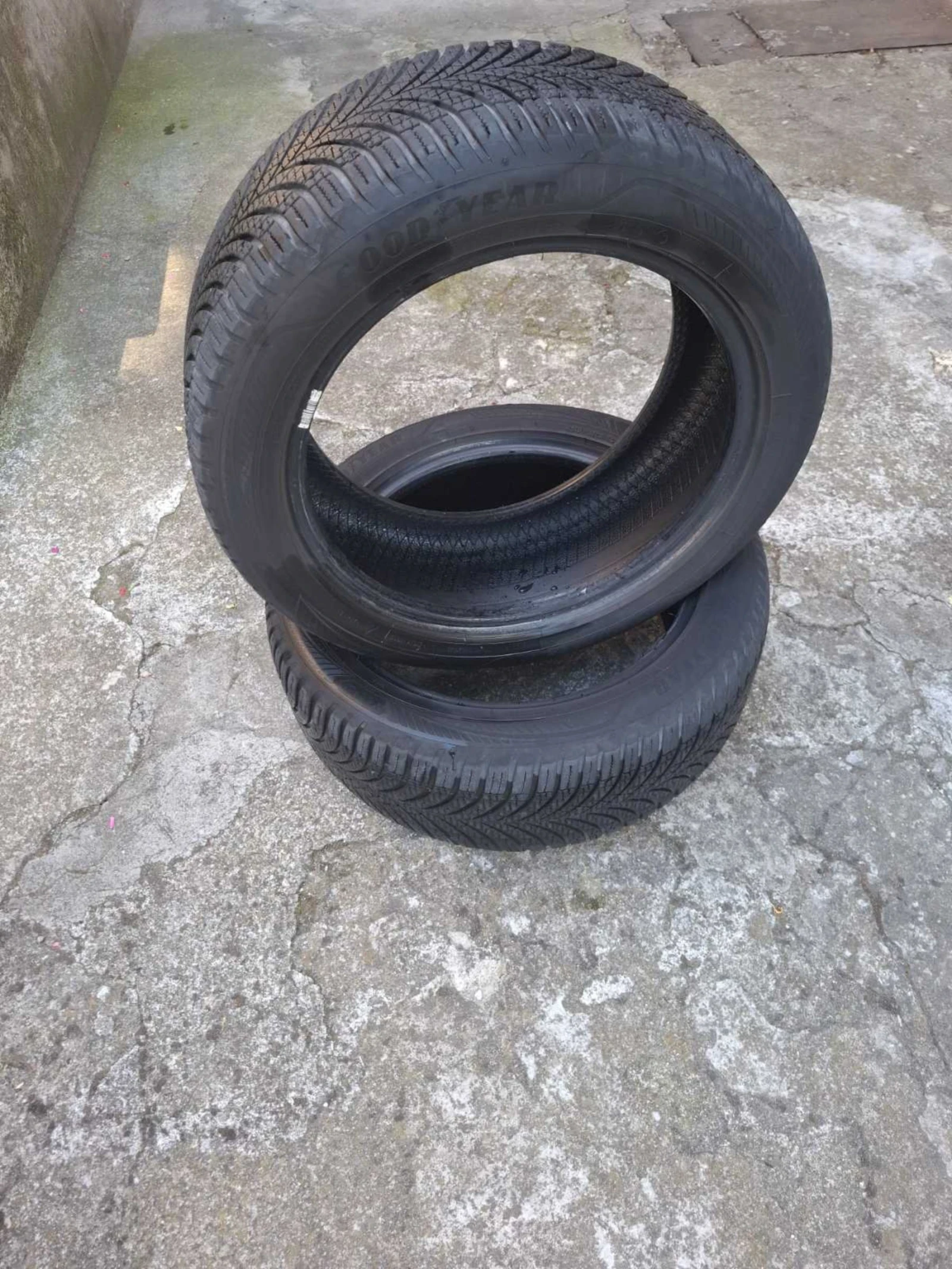 Гуми Всесезонни 225/50R17, снимка 3 - Гуми и джанти - 55185041