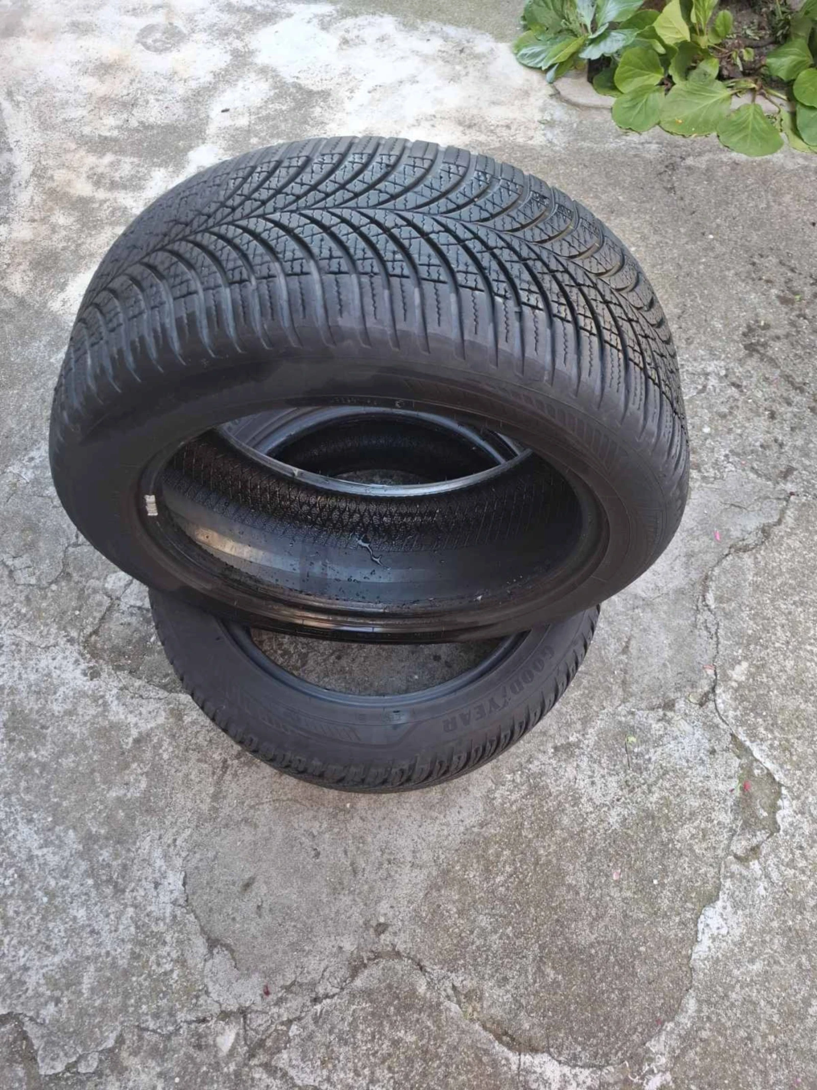 Гуми Всесезонни 225/50R17, снимка 5 - Гуми и джанти - 55185041