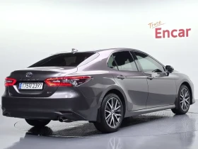 Toyota Camry (Xv70) 2.5, снимка 2