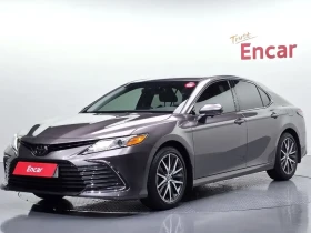Toyota Camry (Xv70) 2.5, снимка 1