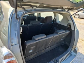 Toyota Corolla verso, снимка 9