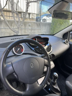 Renault Twingo - 2900 € / 5671.91 лв. - 91732037 10