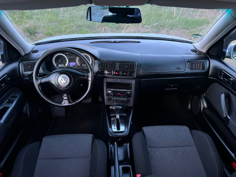 VW Golf 1.6i * Автоматик* Камера , снимка 12 - Автомобили и джипове - 45317217