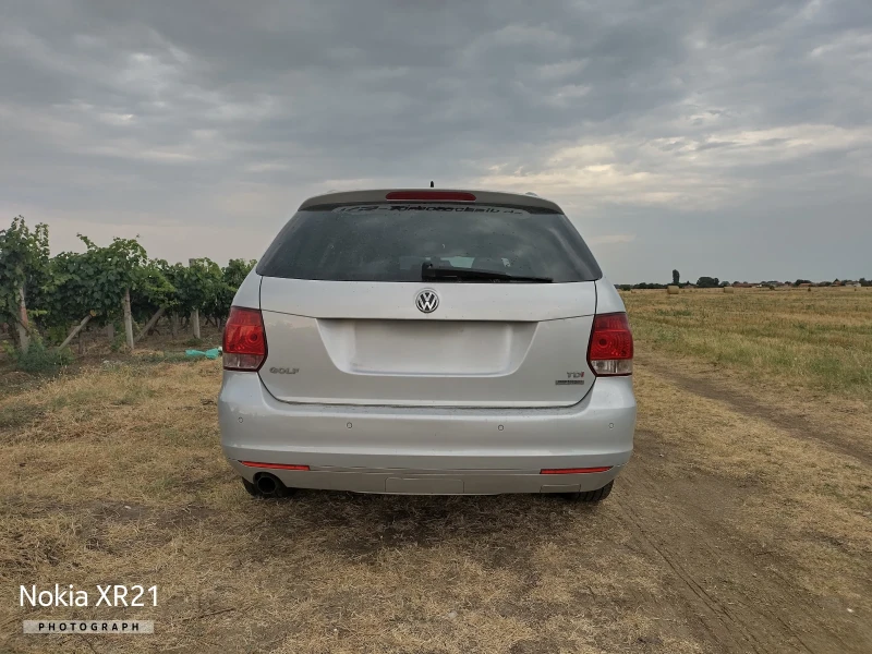 VW Golf Variant 1.6tdi всички екстри, снимка 2 - Автомобили и джипове - 47601651