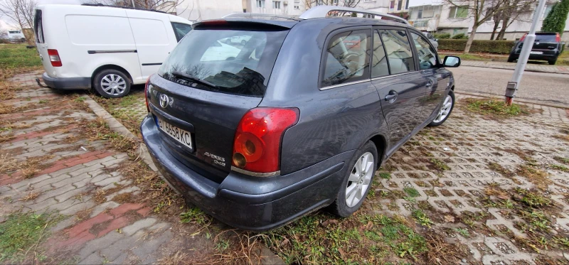 Toyota Avensis 2.0, снимка 4 - Автомобили и джипове - 48317053