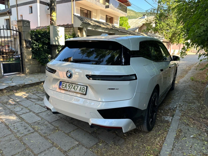 BMW iX 40 X-DRIVE, M-ПАКЕТ, LAZER, H&K, ТОП!!!, снимка 7 - Автомобили и джипове - 52139068
