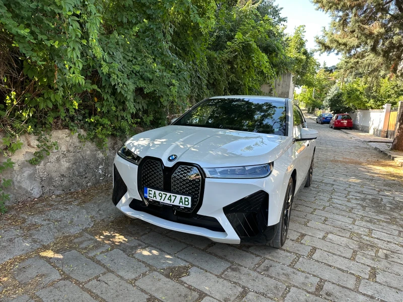 BMW iX 40 X-DRIVE, M-ПАКЕТ, LAZER, H&K, ТОП!!!, снимка 10 - Автомобили и джипове - 52139068