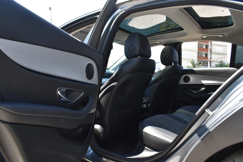 Mercedes-Benz E 400 4MATIC* , снимка 12 - Автомобили и джипове - 51206455