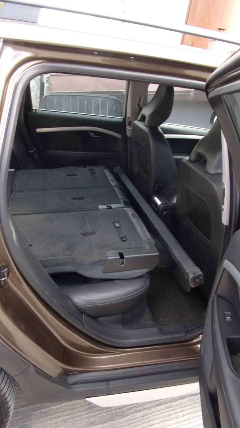 Volvo Xc70 Christmas Offer, снимка 9 - Автомобили и джипове - 52388402