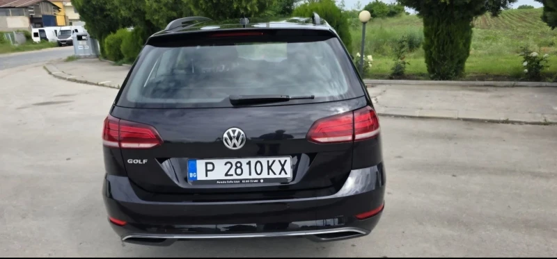 VW Golf 1.6 TDI, снимка 4 - Автомобили и джипове - 52410920