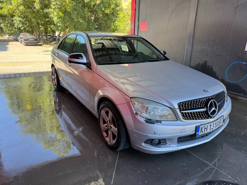 Mercedes-Benz C 220, снимка 2 - Автомобили и джипове - 53330634