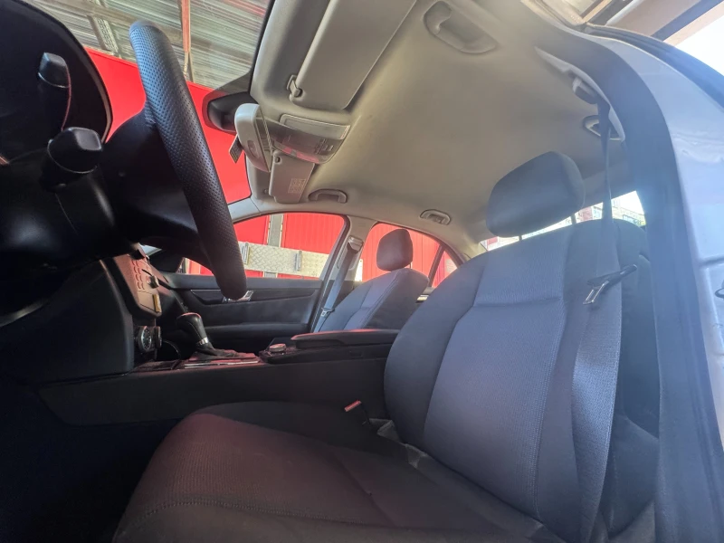 Mercedes-Benz C 220, снимка 9 - Автомобили и джипове - 53330634