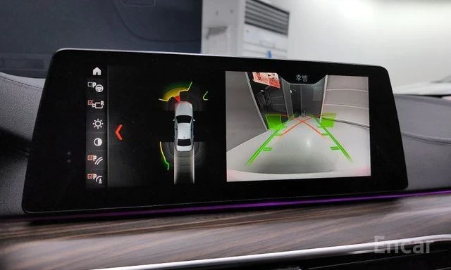 BMW 530 i xDrive Luxury Plus | ОБДУХВАНЕ | HEAD-UP | , снимка 12 - Автомобили и джипове - 53984137