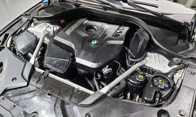 BMW 530 i xDrive Luxury Plus | ОБДУХВАНЕ | HEAD-UP | , снимка 5 - Автомобили и джипове - 53984137