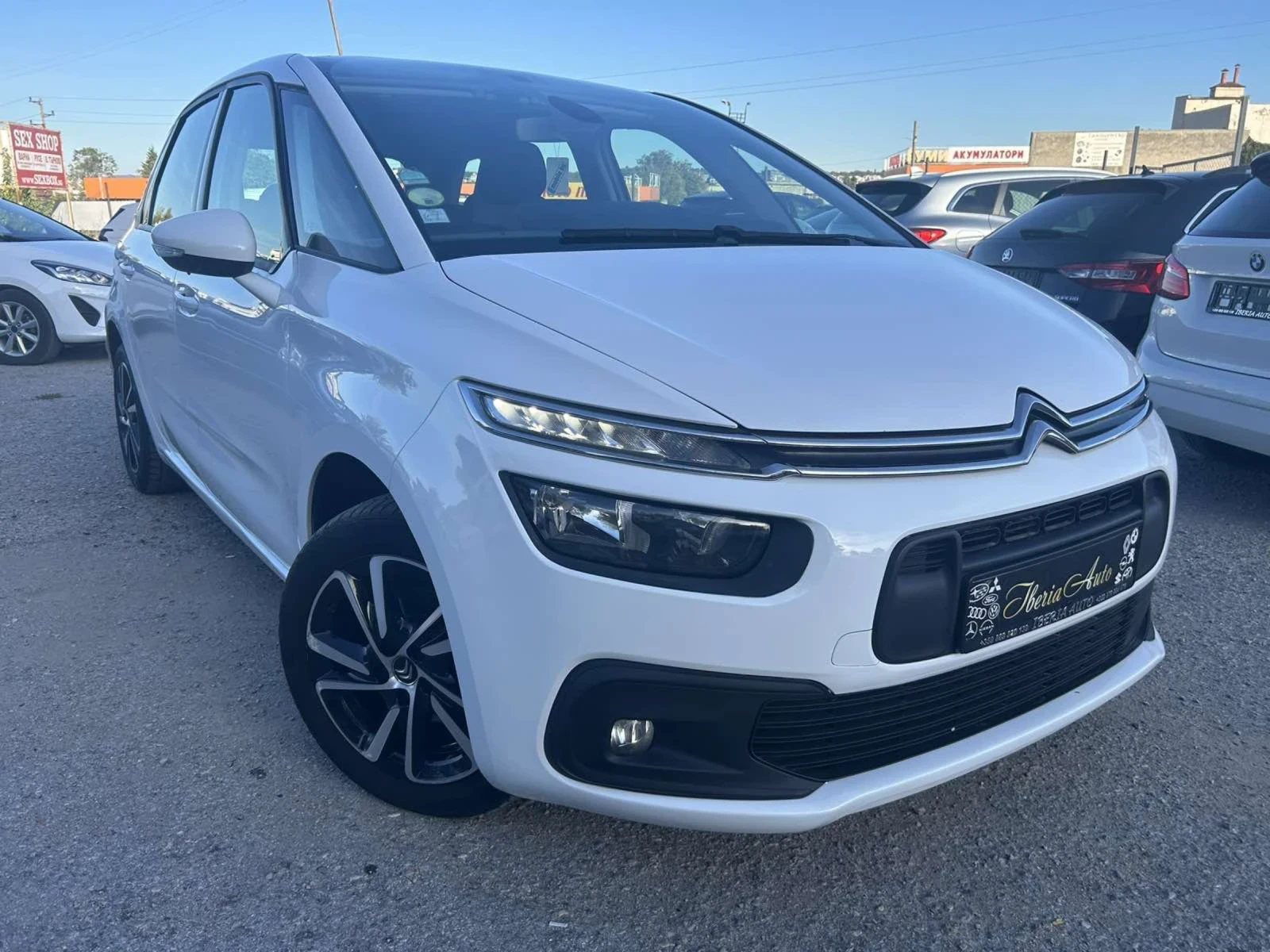 Citroen C4 Picasso 1.5 HDI 120 * EAT 6 * NAVI * LED * EURO 6 *  - изображение 3