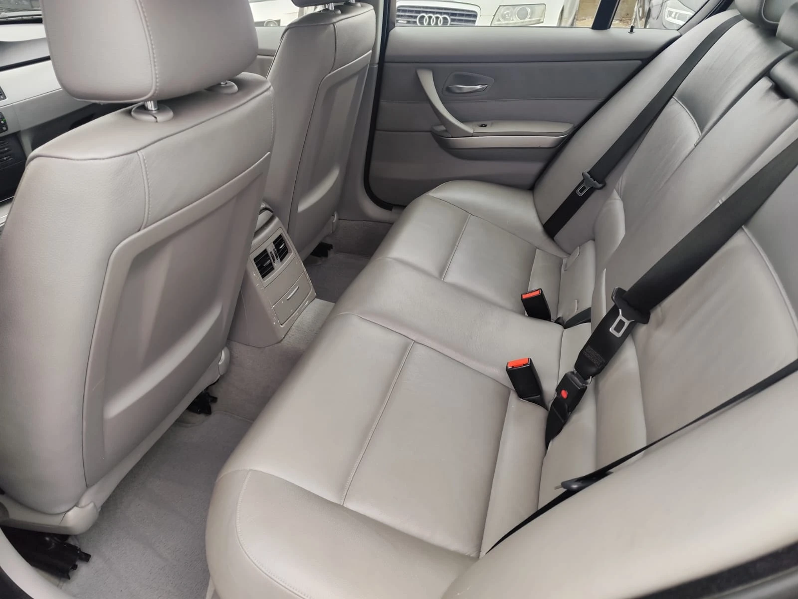 BMW 320 2.0 (163 Hp)-Navi   Италия | Mobile.bg — изображение 12