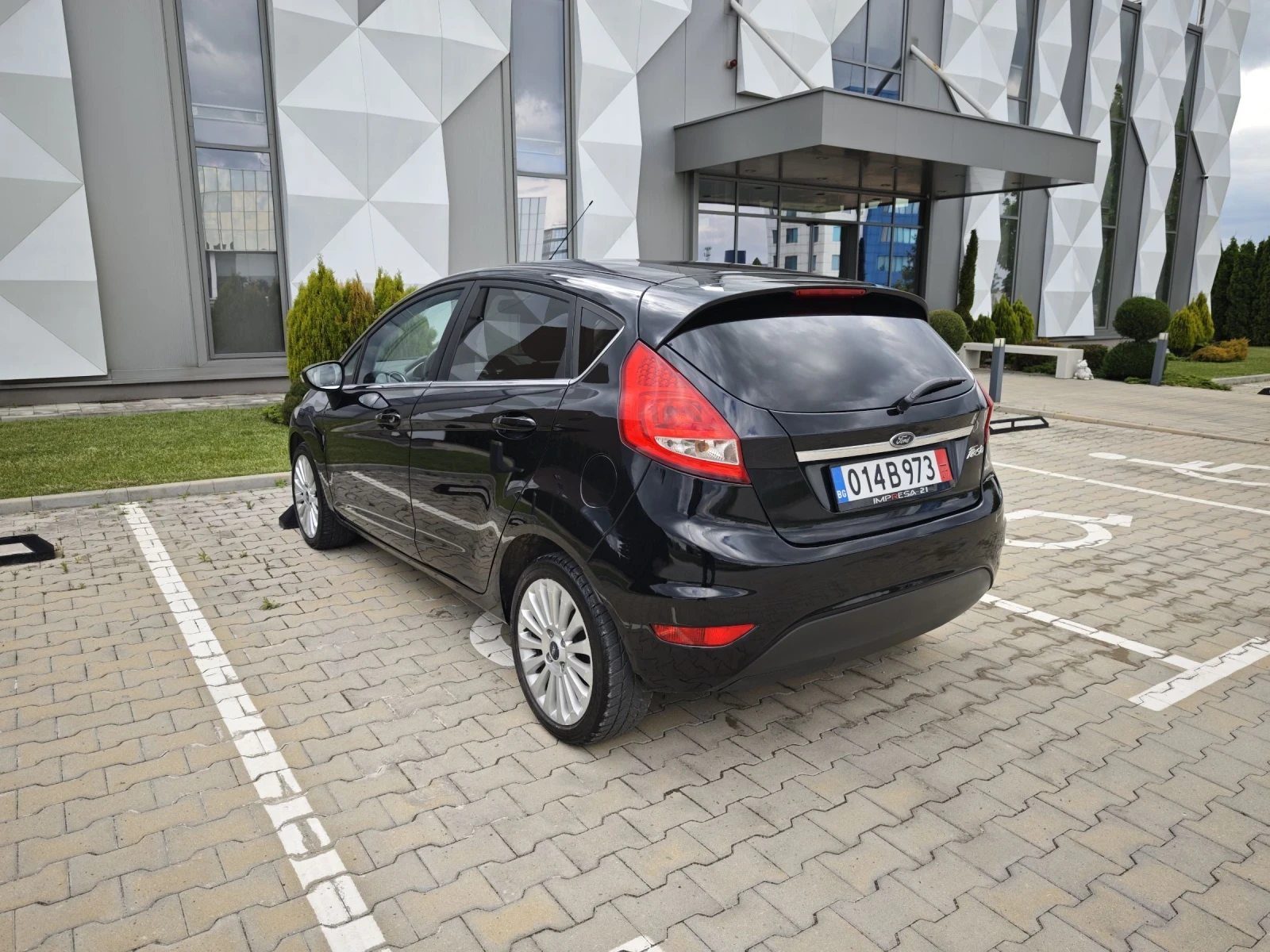 Ford Fiesta 1.4i GAZ TITANIUM  - изображение 5