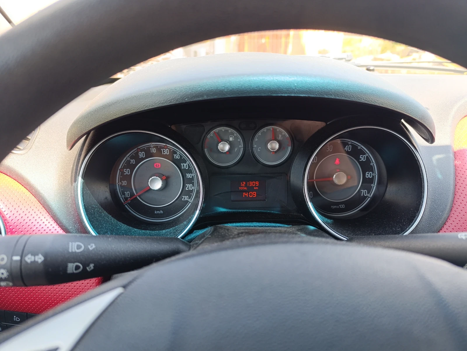 Fiat Punto EVO 1.4i LPG  - изображение 5
