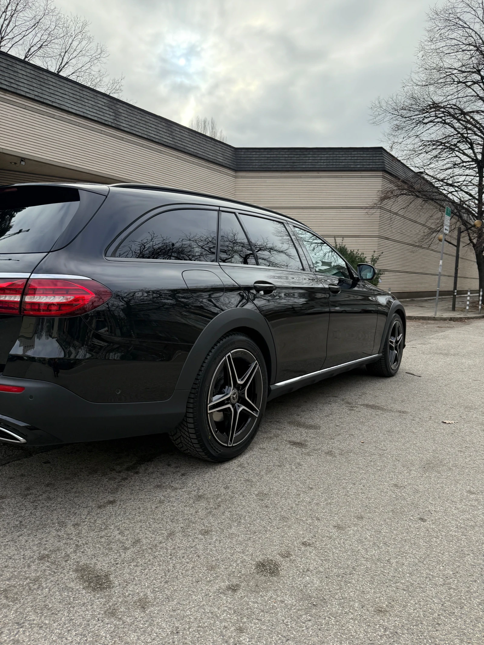 Mercedes-Benz E 200 All-terrain  | Mobile.bg — изображение 5
