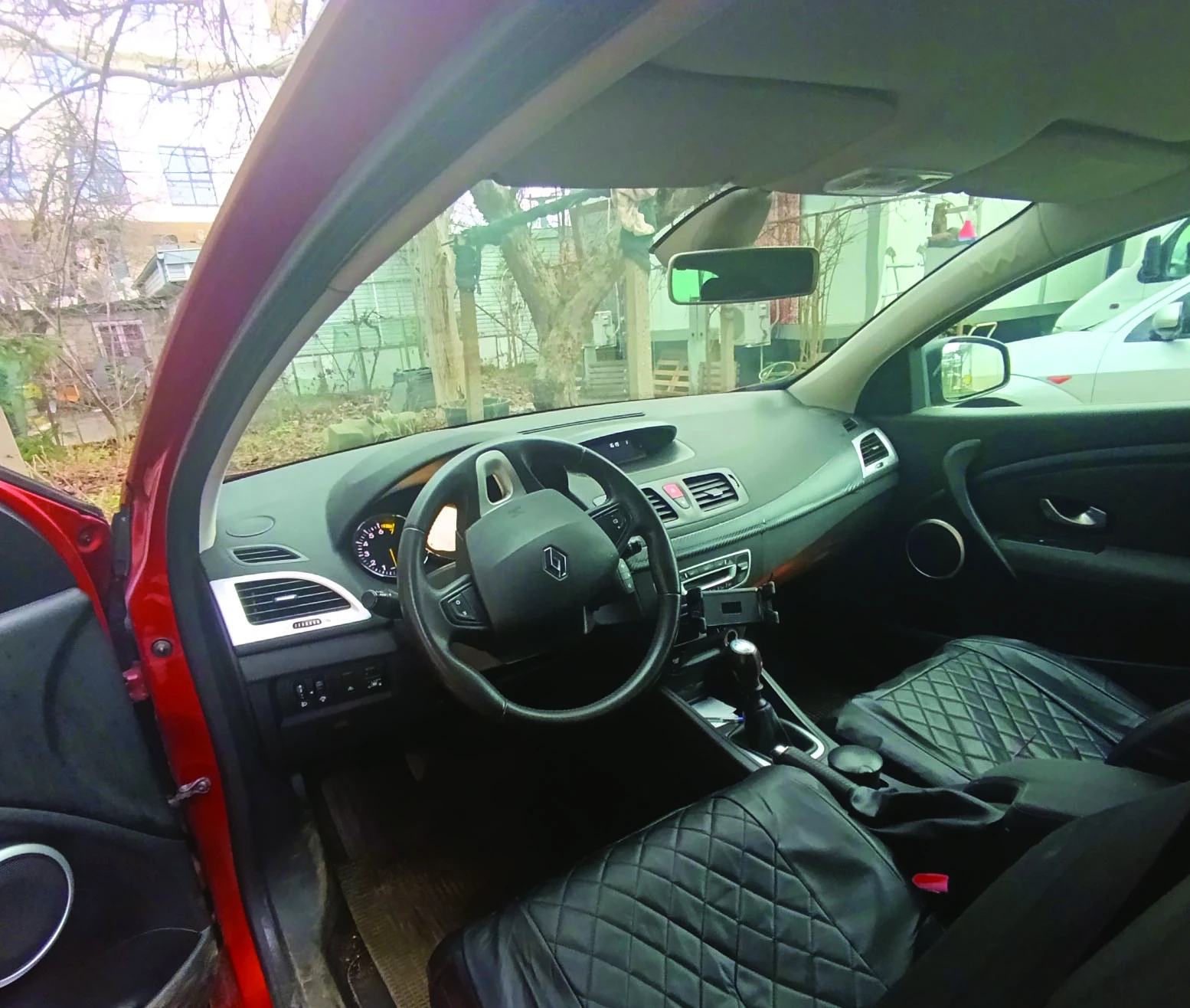 Renault Megane  - изображение 10