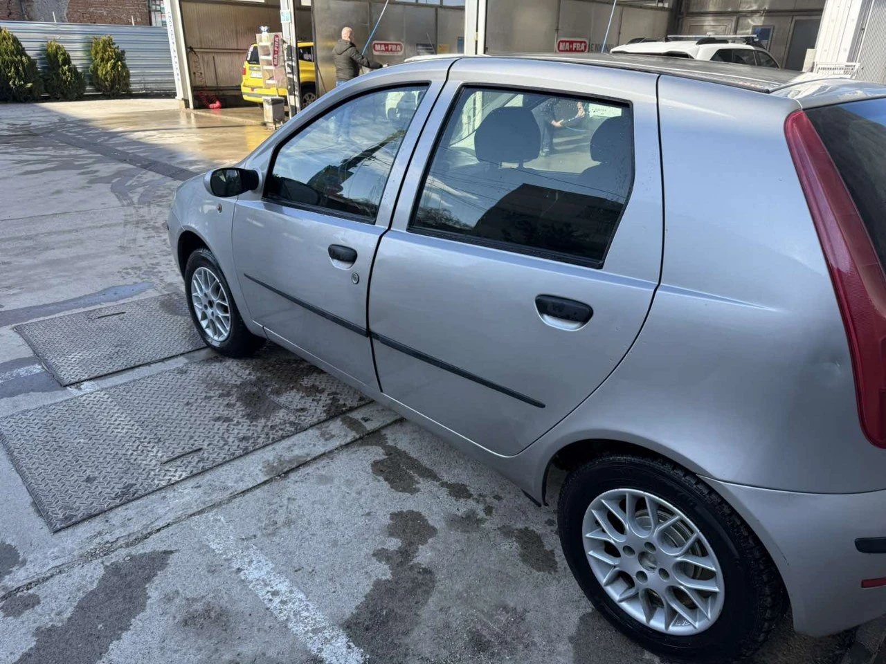 Fiat Punto, снимка 4 - Автомобили и джипове - 53901997