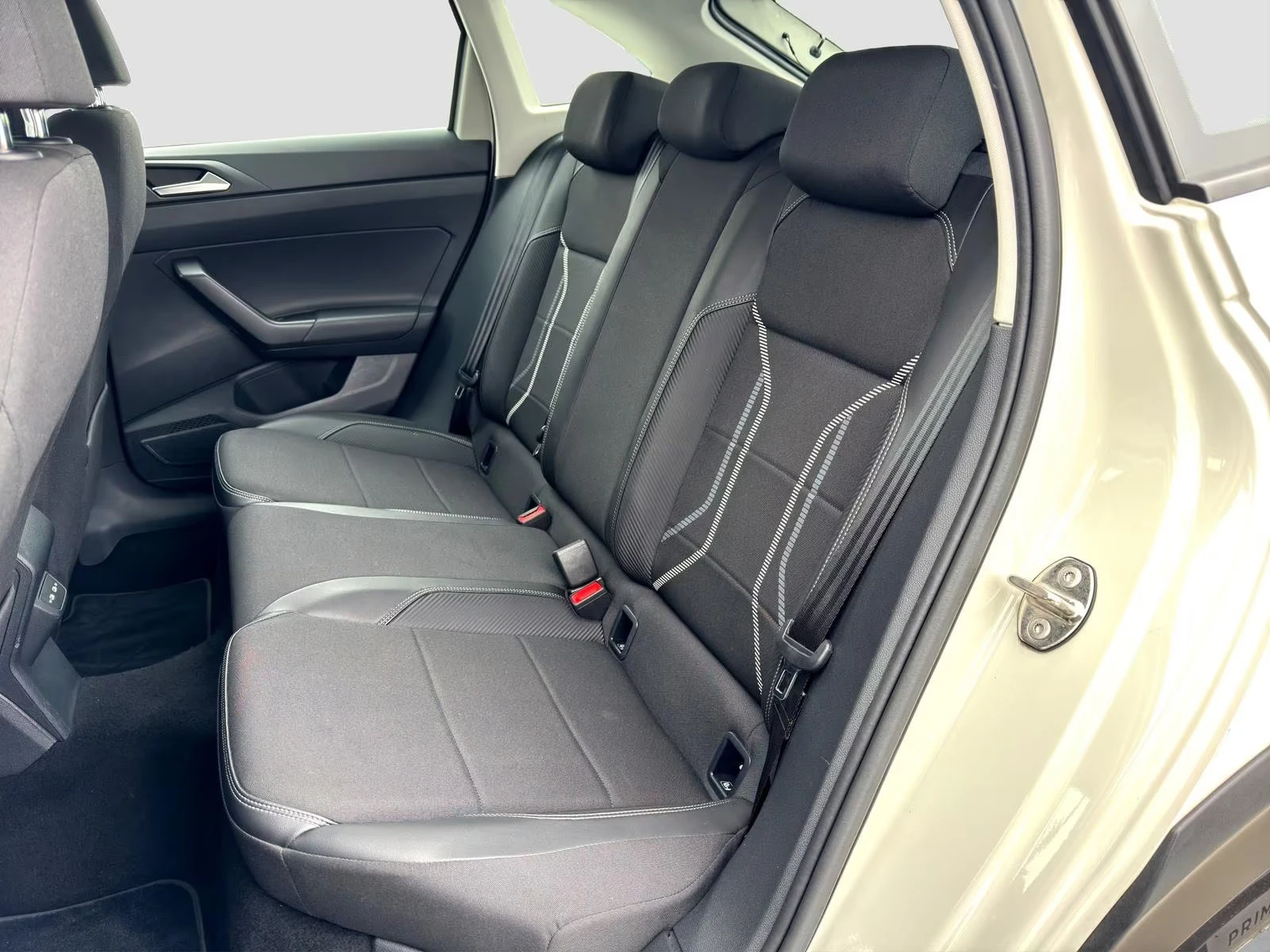 VW Taigo 110HP/STYLE/CAM/KEYLESS/ACC/MATRIX/194z, снимка 15 - Автомобили и джипове - 53944862