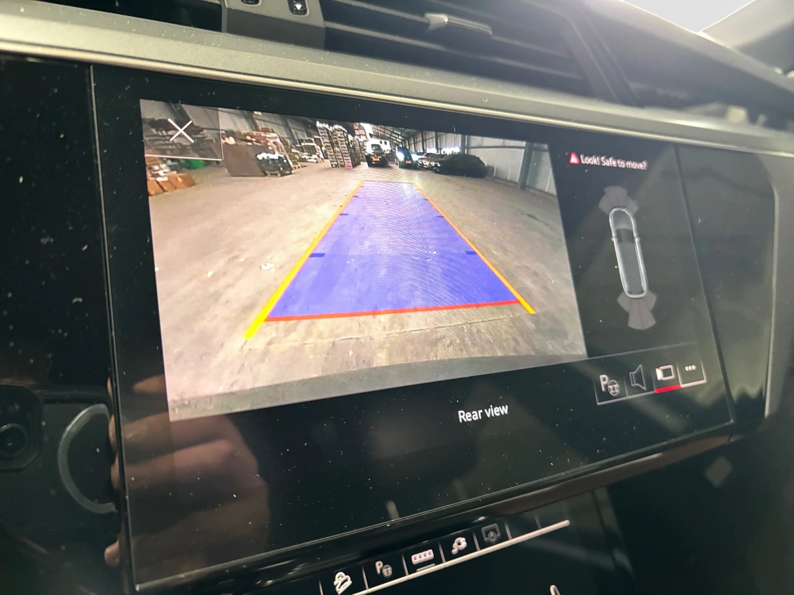 Audi E-Tron 55 Business, снимка 10 - Автомобили и джипове - 54146795