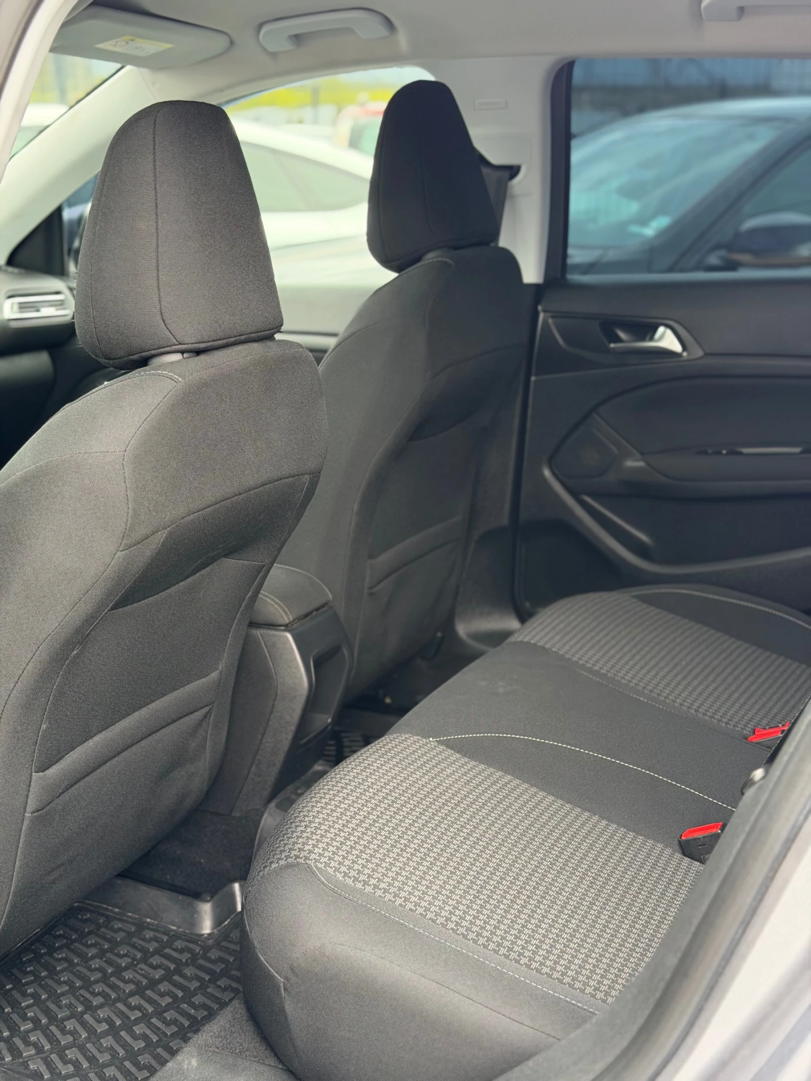 Peugeot 308 1.2i* CARPLAY* �����������* PARKTRONIC*  | Mobile.bg � ����������� 14